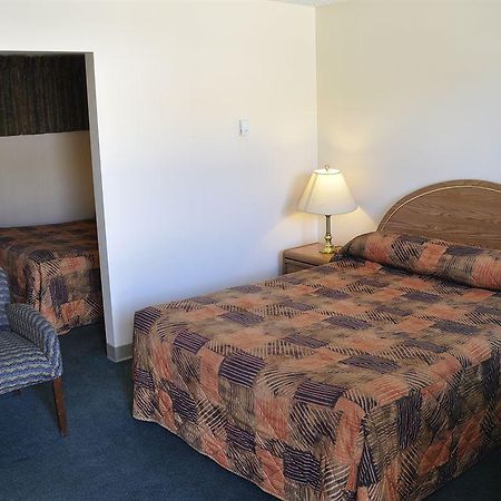Big Horn Motel Hinton Bagian luar foto