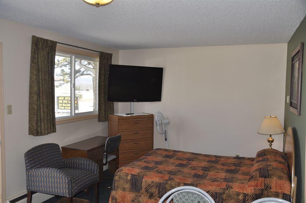 Big Horn Motel Hinton Bagian luar foto